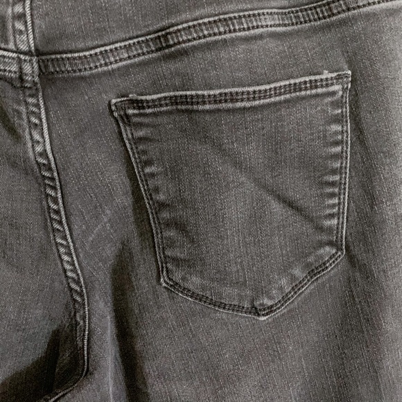 Black high-waisted skinny jeans - Picture 5 of 5